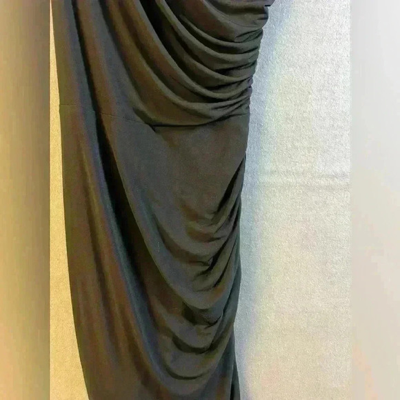 RSVP Black Asymmetrical one shoulder Party Dress size Medium - Picture 3 of 5